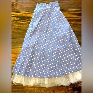 Flirty midi skirt with tulle